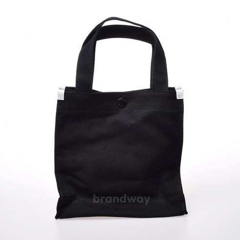 세련된 미니멀리즘과 실용성의 완벽 조화