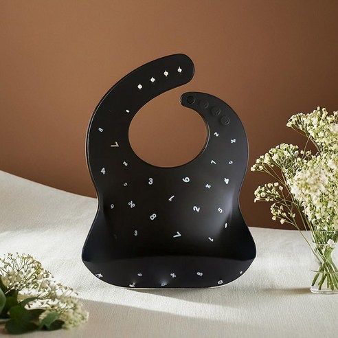 무쉬 실리콘 턱받이로 이유식 전쟁 종결!