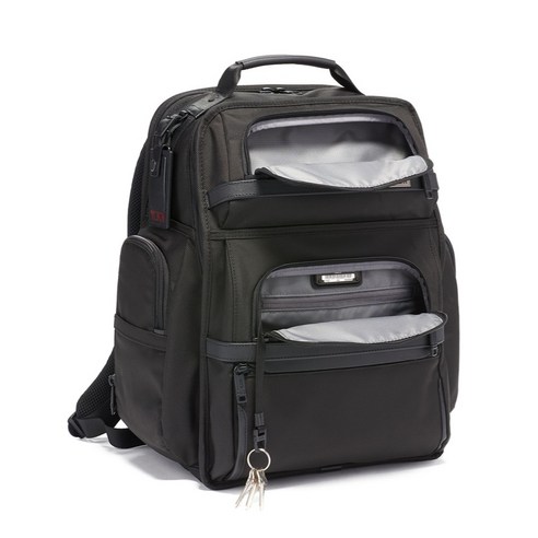 투미 알파3: 어깨는 가볍게, 스타일은 살리는 궁극의 출근 메이트