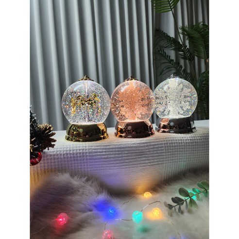 크리스마스의 마법을 담은 눈꽃 수정 워터볼 오르골: 꿈결 같은 선율과 빛으로 빚은 선물