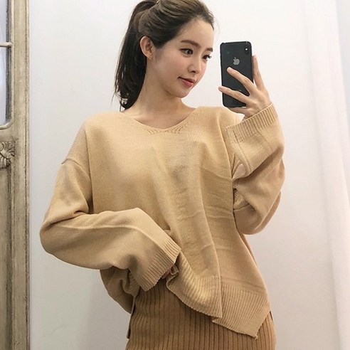 이힝 브이넥 소프트 니트