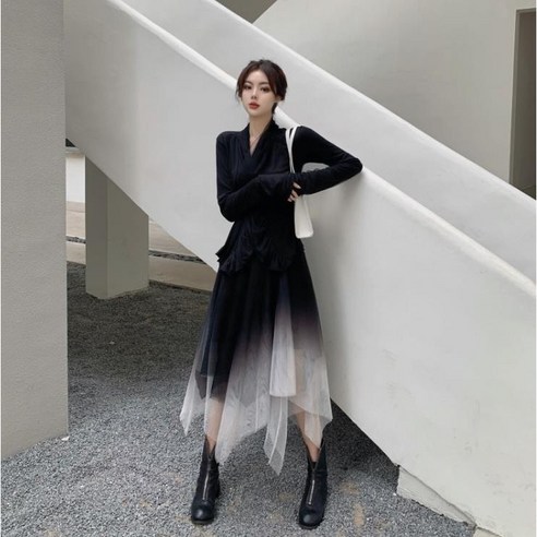 SAMARA A라인 그라데이션 밴딩 언발 메쉬 샤 롱 스커트