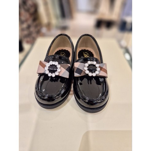 고급스러움과 편안함을 겸비한 닥스키즈 여아 로퍼