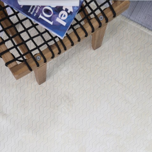 포근함과 스타일을 겸비한 워셔블 극세사 카페트