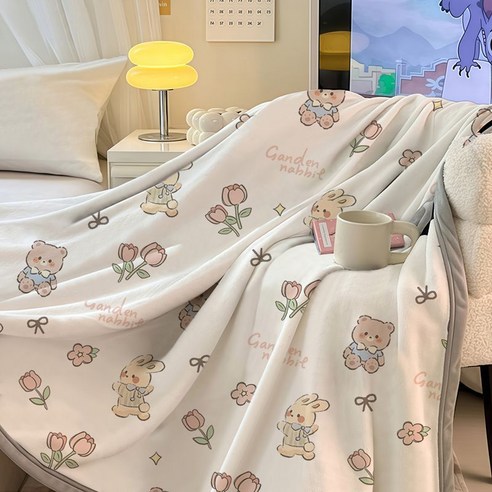 포근함이 일상으로, 카피바라 담요와 함께하는 꿀잠 예약!