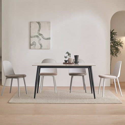 가족의 유대감과 단란함을 촉진하는 세련되고 편안한 식탁