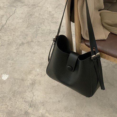 베스트 ins 대용량 가방 여자 2021 뉴 패션 빈티지 물통 가방 캐주얼 숄더 가방