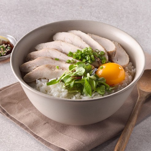맛있고 편리한 하림 수비드닭가슴살 블랙페퍼, 집밥 식탁의 좋은 친구