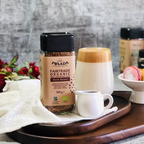 진한 로스팅의 유기농 공정 무역 다크 로스트 커피