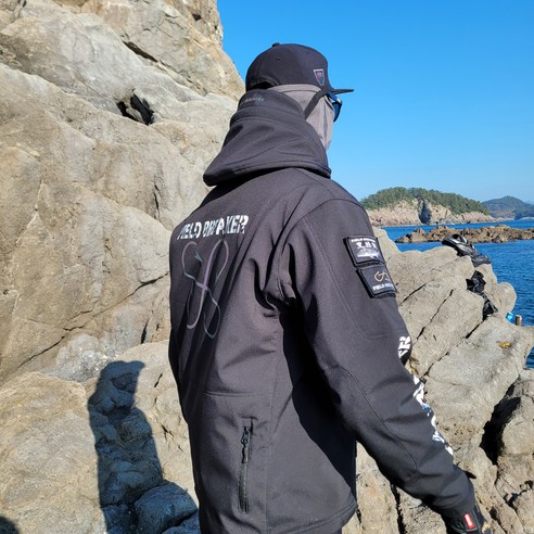 겨울 낚시, 필드브레이커 동계 낚시복 세트로 거친 파도를 잠재우다.