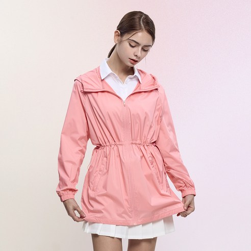 산뜻한 컬러와 가벼운 착용감으로 완성하는 간절기 스타일, 이지바이 여성 바람막이 롱 자켓