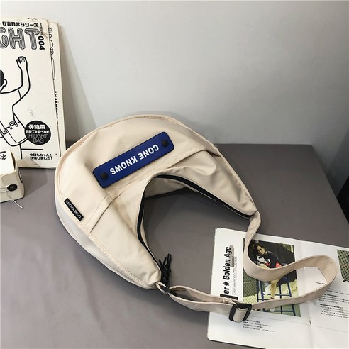 Sorfil 트렌드 숄더백 남자 대용량 개성 스포츠 캐주얼 청 숄더백 홍콩 트렌드 브랜드 숄더백