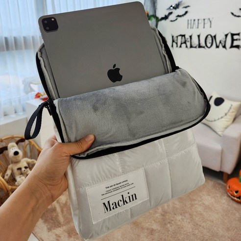 귀중한 노트북을 보호하고 스타일리시하게 보관하는 맥킨 노트북 패딩백 파우치