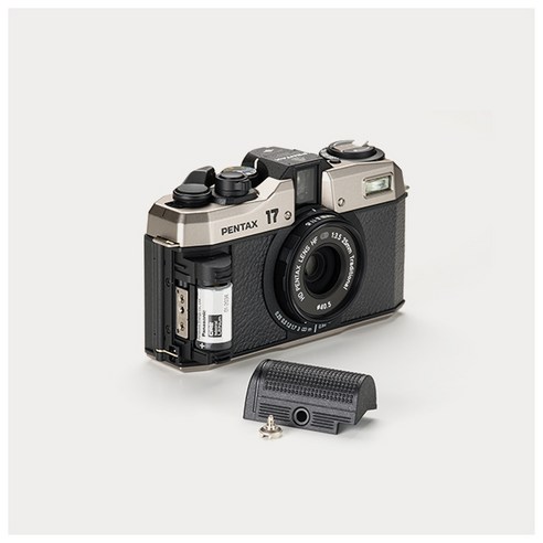 추억을 담는 새로운 시작: 펜탁스 PENTAX 17