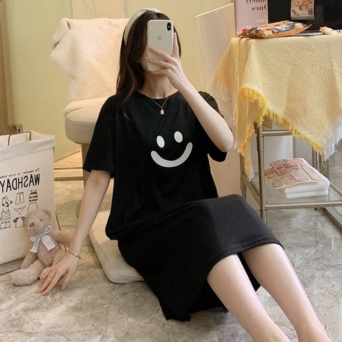 포근한 미소로 맞이하는 하루, 마쿠쿠 스마일 잠옷 세트와 함께 행복한 휴식을