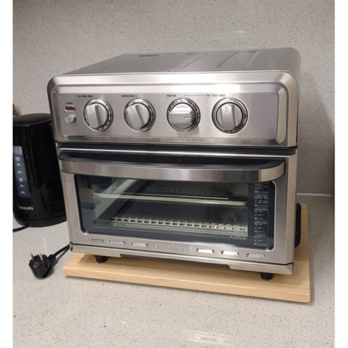 에어프라이어의 열기와 편의성을 위한 맞춤형 원목 받침대