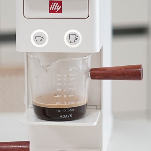 우드 핸들로 우아함을 더한 고품질 에스프레소 샷잔