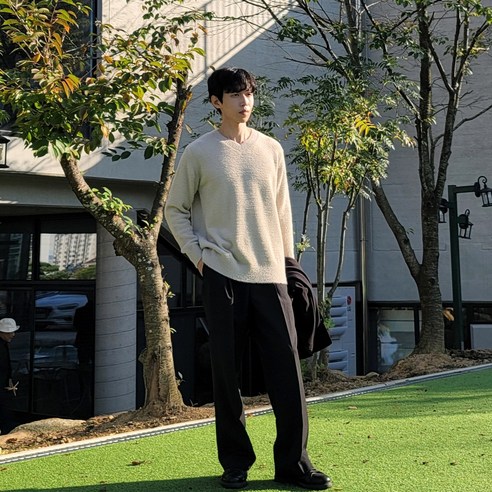 부드러운 촉감과 고급스러운 스타일을 겸비한 코디헬퍼의 '부들부들 앙고라 니트'