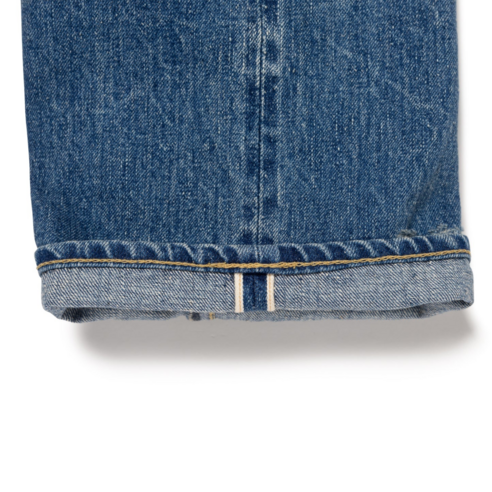 고전과 현대의 완벽한 조화: 휴먼메이드 스트레이트 데님 팬츠 퓨처