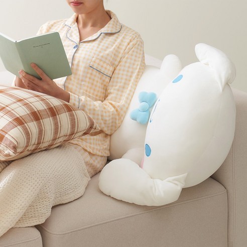 포근함으로 가득 채우는 하루, 데이니즈 산리오 모찌 바디필로우