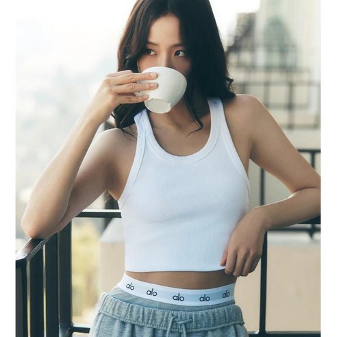 "나만 알고 싶은 요가복, 왜 다들 알로(alo) 할까? 직접 입어본 후기!" 알로나시