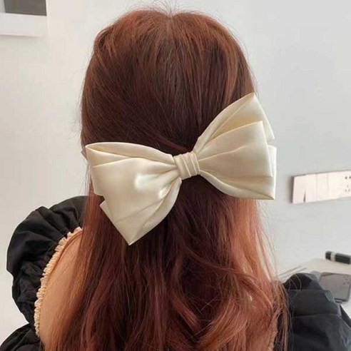 왕리본 머리핀 하나로 일상에 특별함을 더하세요!