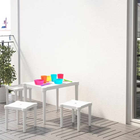 아이의 꿈을 키우는 공간, 이케아 UTTER 어린이 테이블