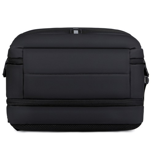 확장형 대용량 백팩으로 편안함과 스타일을 업그레이드하세요