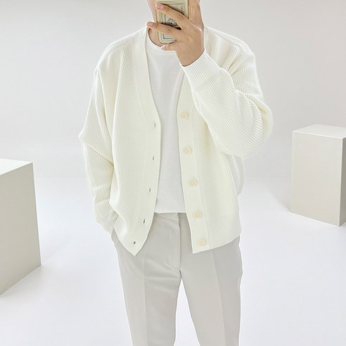 아도르클래식 이보 세미 오버핏 니트 가디건