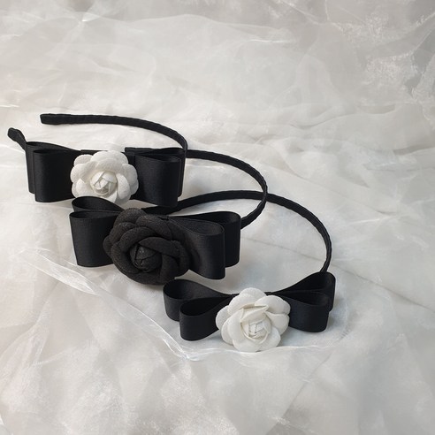 까멜리아 헤어밴드로 완성하는 나만의 작은 사치