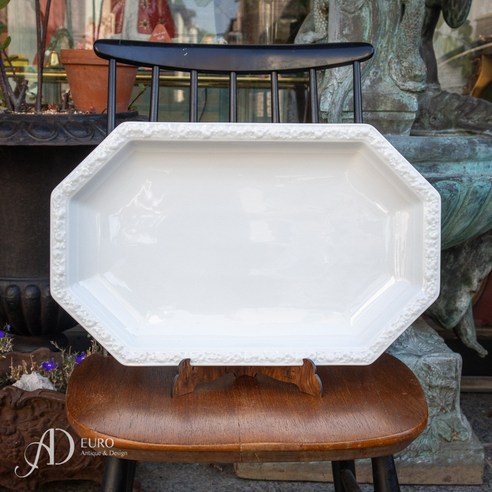 로젠탈 마리아: 시간을 초월하는 우아함으로 식탁을 예술 작품으로