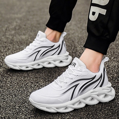 편안함과 스타일을 완벽히 조화한 로딘스타 푹신한 남자 운동화