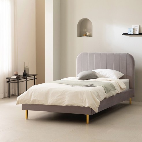 안락함의 최고봉: 퍼니코 메이 모던 침대 프레임과 포켓 유로탑 매트리스