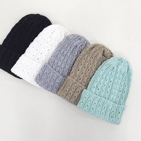 스타일과 쾌적함을 더하는 여름 필수템, 꽈배기 썸머 비니