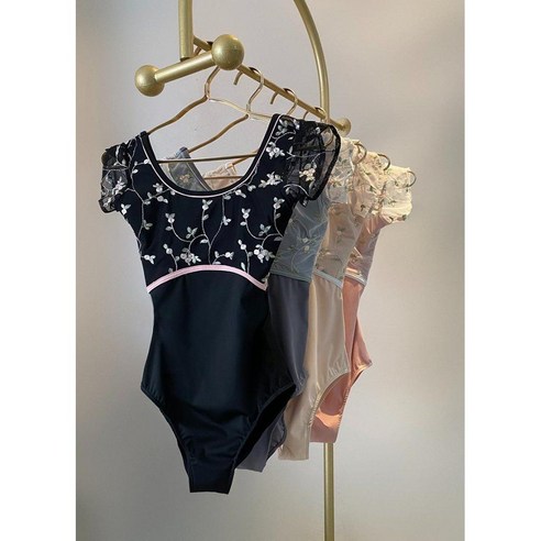 우아한 아름다움을 선사하는 델라로 스타일 발레 레오타드 델라로레오타드