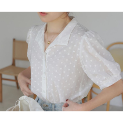 시즌, 상관없이 어디든 잘 어울리는 데일리 블라우스