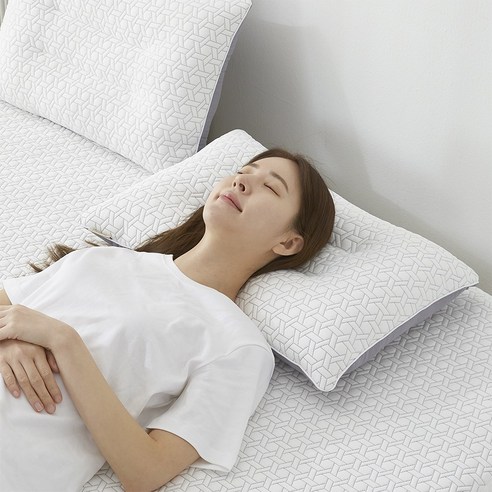 잠 못 드는 밤, 쿨하게 꿀잠 예약! 집앤콕 냉감 애착베개 솔직 후기 듀라론베개