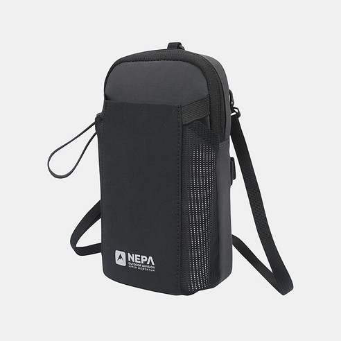 스타일과 실용성을 겸비한 네파 하이스피릿 물통파우치