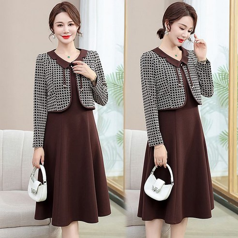 우아함과 편안함을 동시에: 중년 여성을 위한 완벽한 봄 가을 투피스