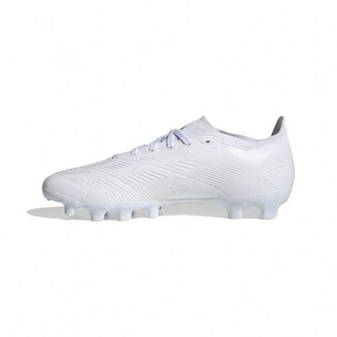 은빛 갑옷을 두르고 필드를 지배하는 프레데터 24 리그 로우