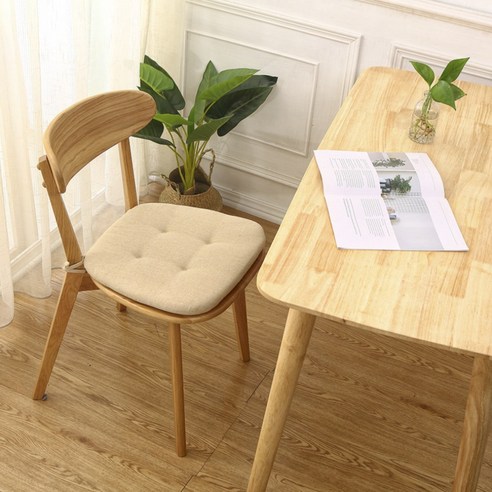 일상에 스며드는 편안함과 스타일, 댓츠댓 모던 디자인 식탁 의자 방석