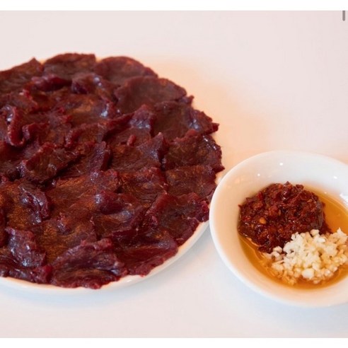 뭉티기의 깊이를 더하는 마법, 특별한 육사시미 소스