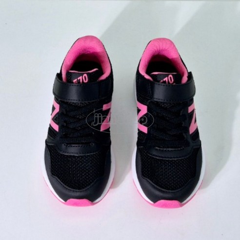 우리 아이 첫 걸음에 날개를 달아줄, 뉴발란스 키즈 와이드 찍찍이 운동화!