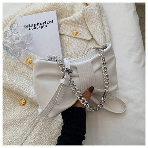 프렌치 클러치녀 2022 고급스러운 느낌의 체인 스퀘어 가방 패션 백타이 숄더 크로스백
