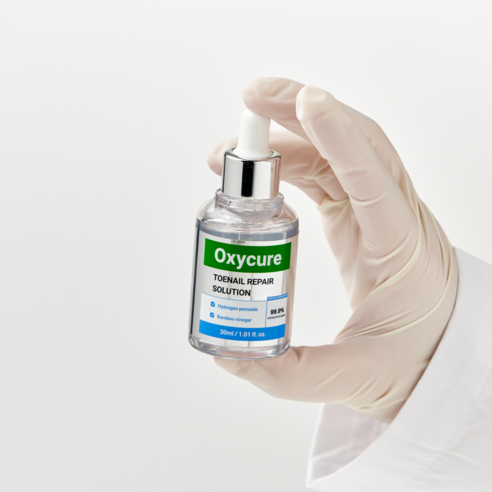 옥시큐어 솔루션으로 손상된 손톱과 발톱에 건강한 아름다움을 되찾아 주세요.