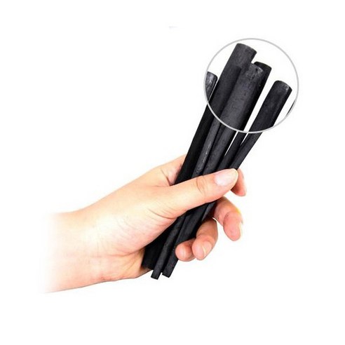 예술가의 손끝에서 피어나는 섬세한 흑의 미학, 아트메이트 자연목탄