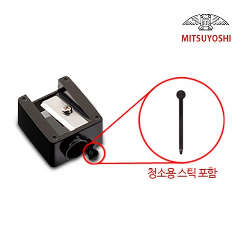 화이트 컬러의 신랄함과 우아함을 담은 아이라이너