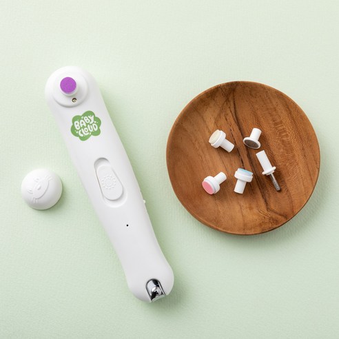 밤에도 안심! 소리 없이 예쁘게 아기 손톱을 다듬어주는 네일트리머