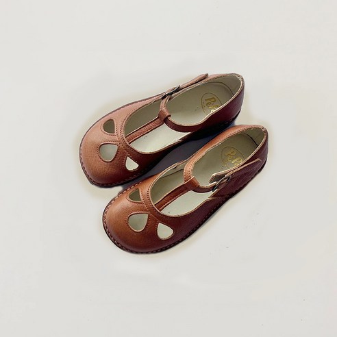 페페슈즈 루시 브라운 가죽구두: 클래식한 스타일과 프리미엄 품질의 완벽한 조화