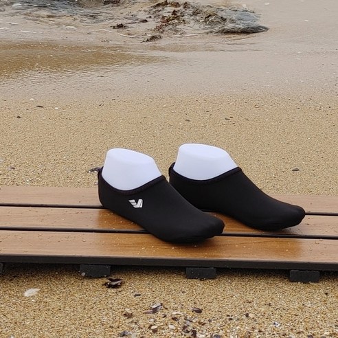 아이의 안전과 편안함을 책임지는 여름철 필수템, NEW 솔리드멀티아쿠아삭스